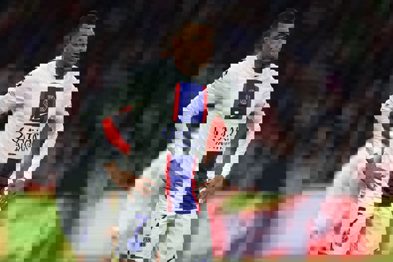 1837102