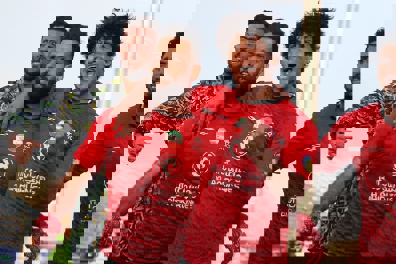1837068