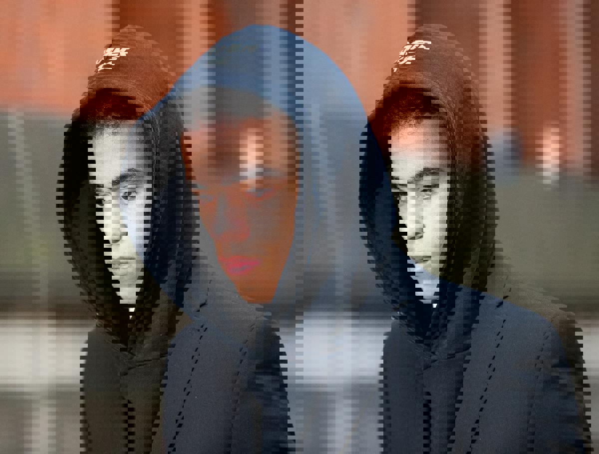 1837195