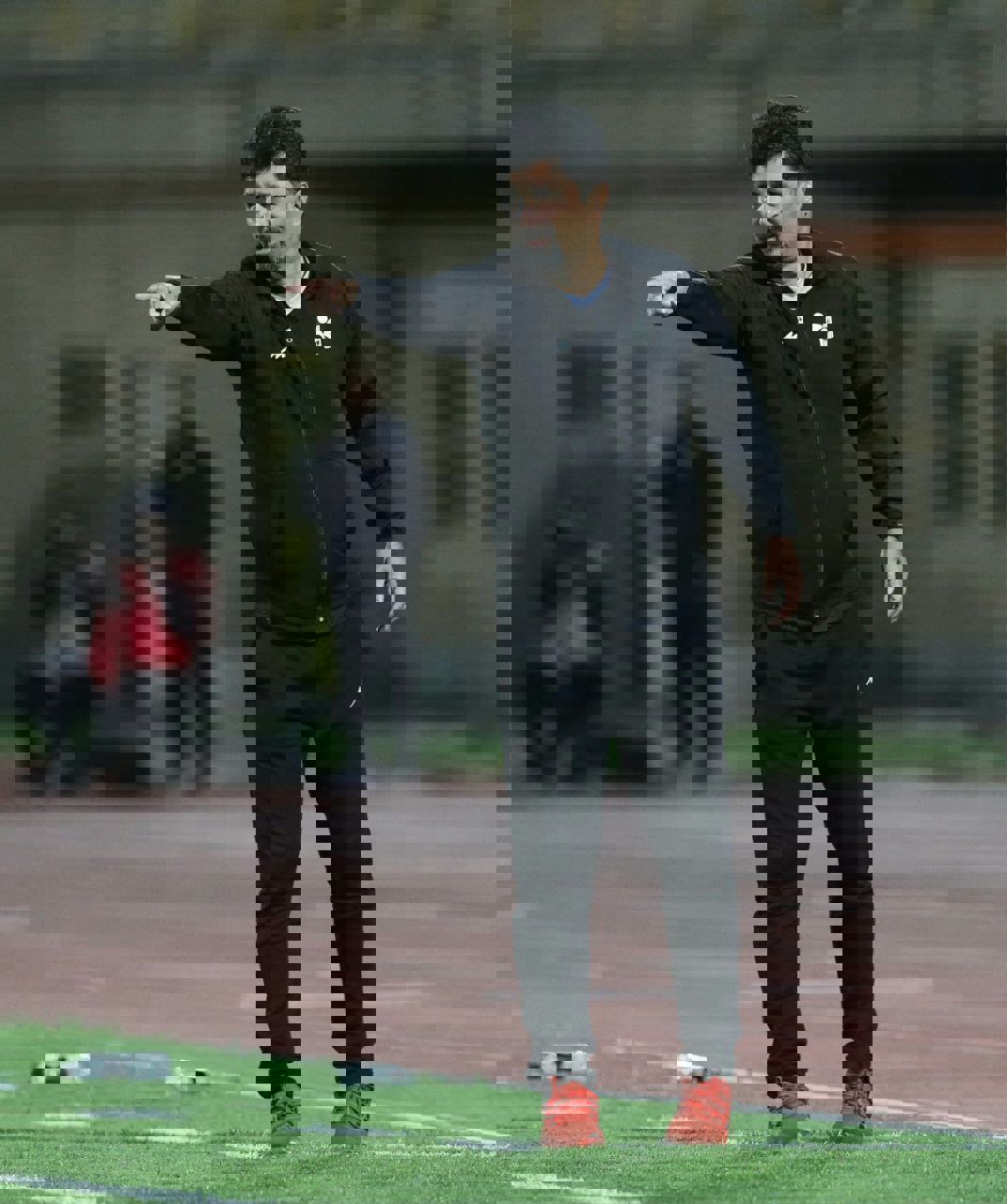 1837253