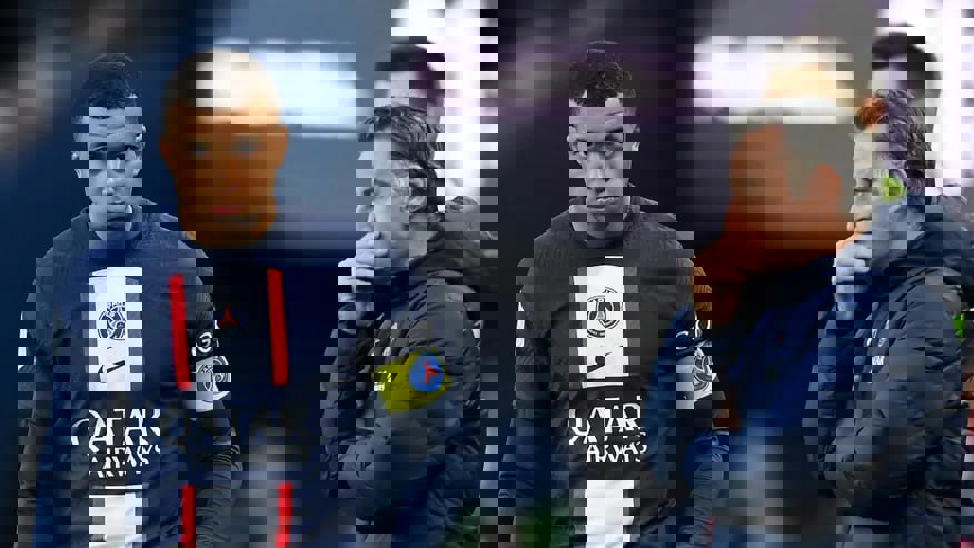 1837578