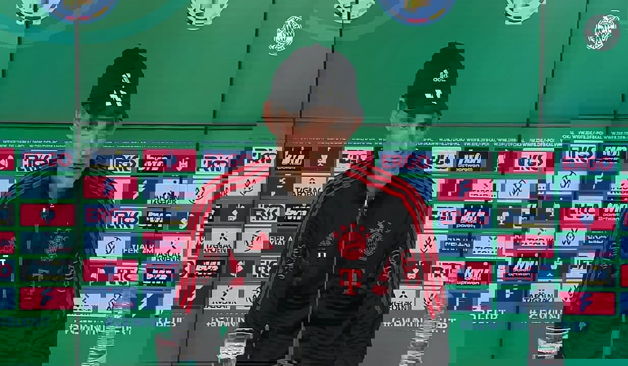 1838219