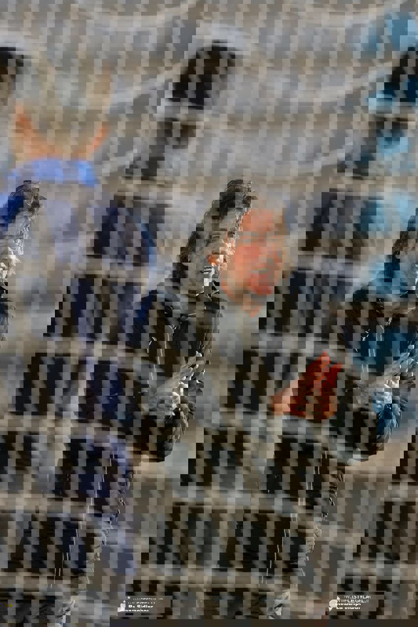 1838279