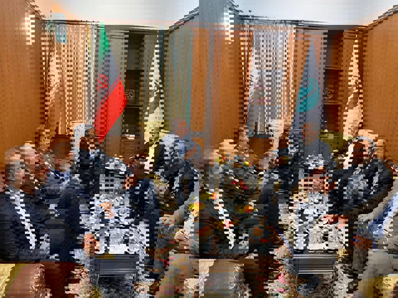 1838554