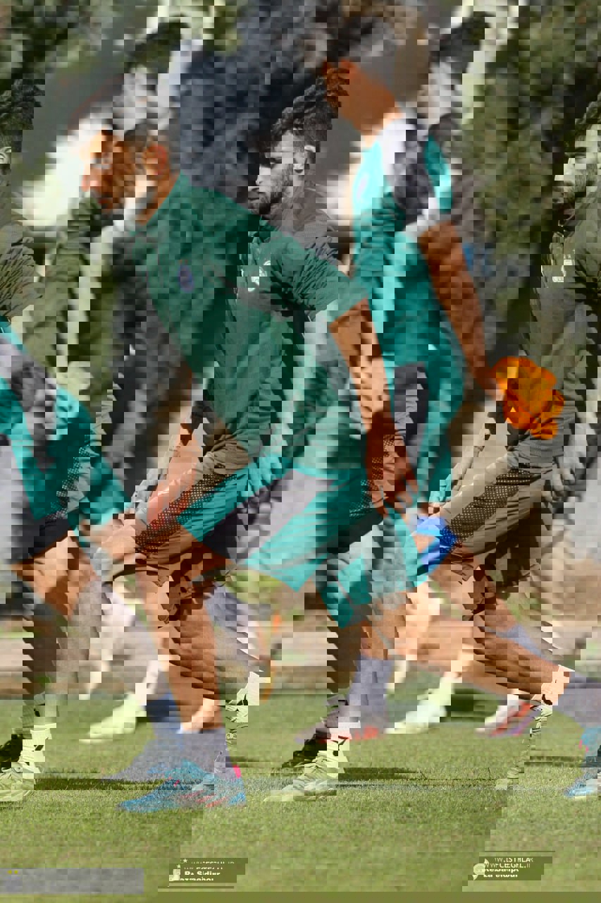 1838658