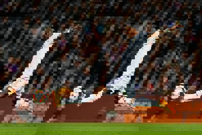 1838961