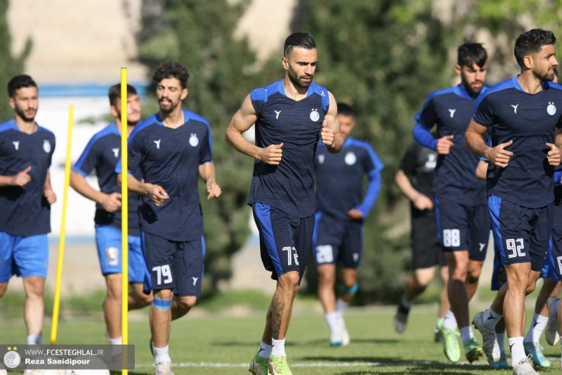 ارسلان برای آلومینیوم آستین‌هایش را بالا زد (عکس)