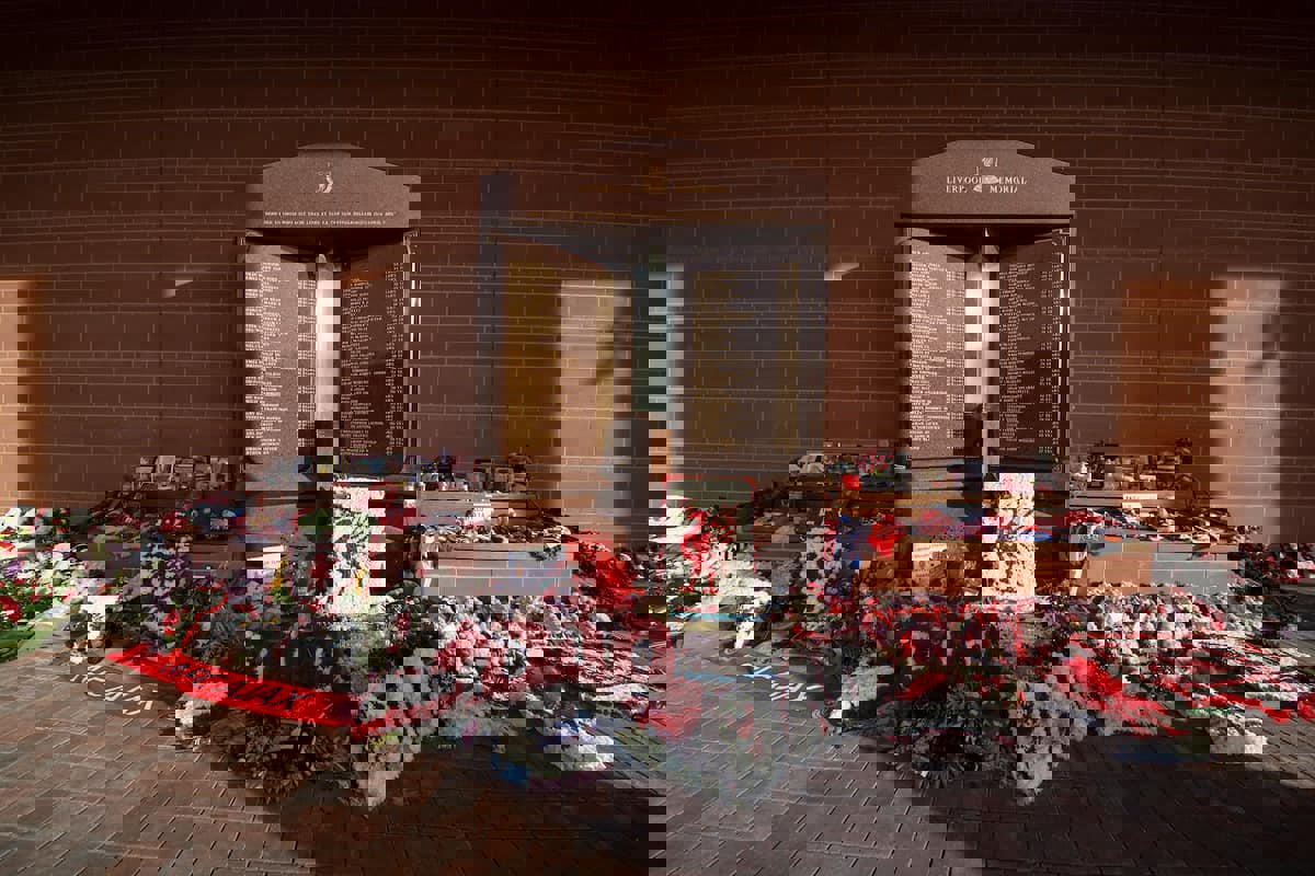 1839248