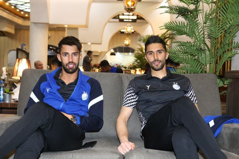 خط هافبک استقلال در اراک، همان همیشگی