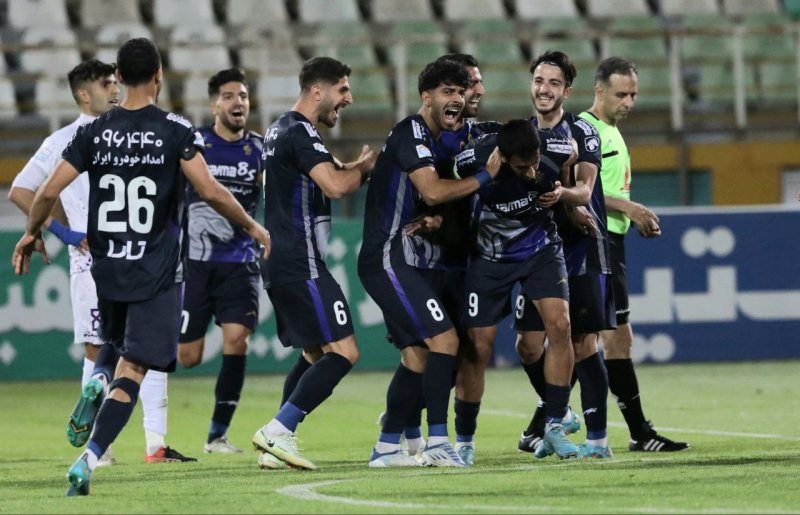 در انتظار اعلام نظر شورای تامین استان البرز / درخواست پیکان: بازی با پرسپولیس در کرج