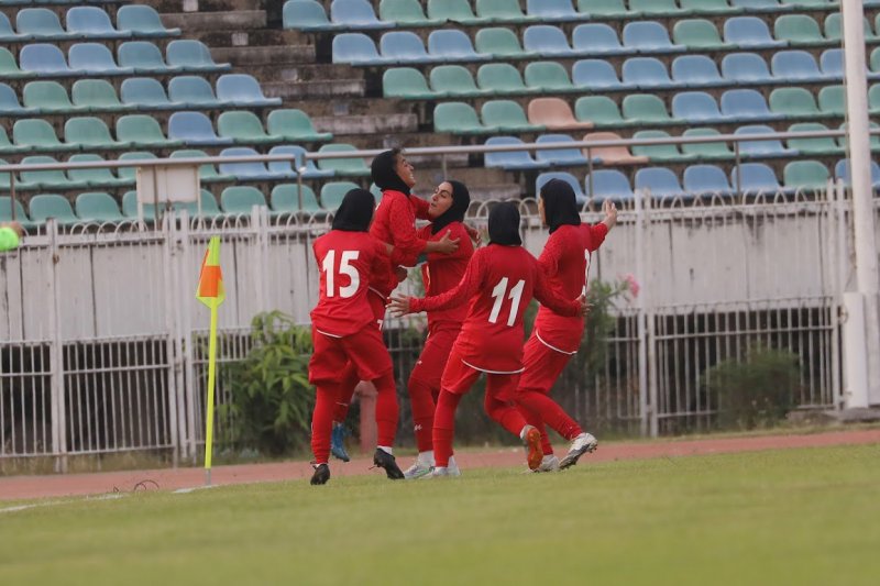 میانمار چیزی برای از دست دادن ندارد؛/ خانم گل ایران و قول درخشش در آسیا