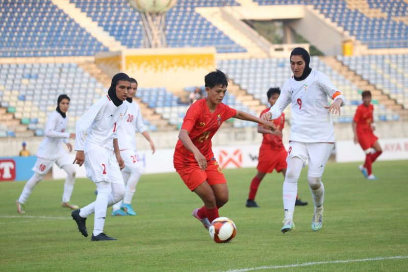 کاپیتان قنبری،برترین بازیکن ایران برابر میانمار