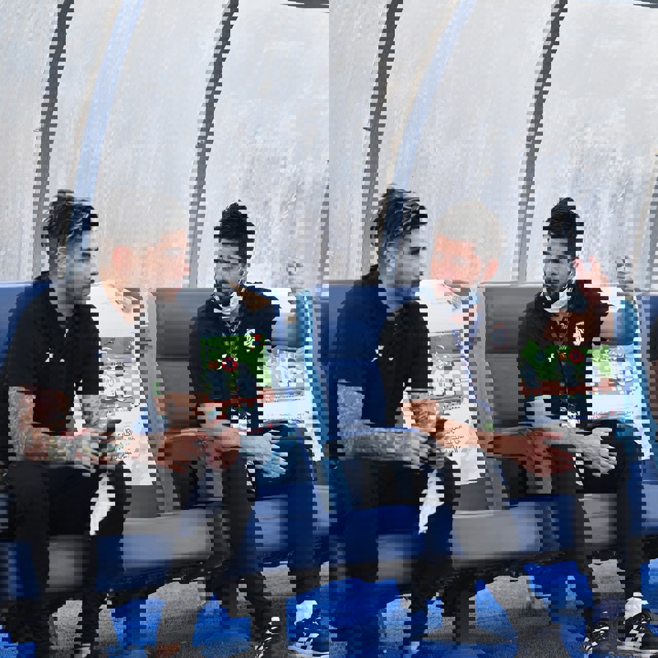 1840498