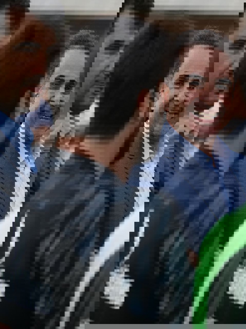 1840828