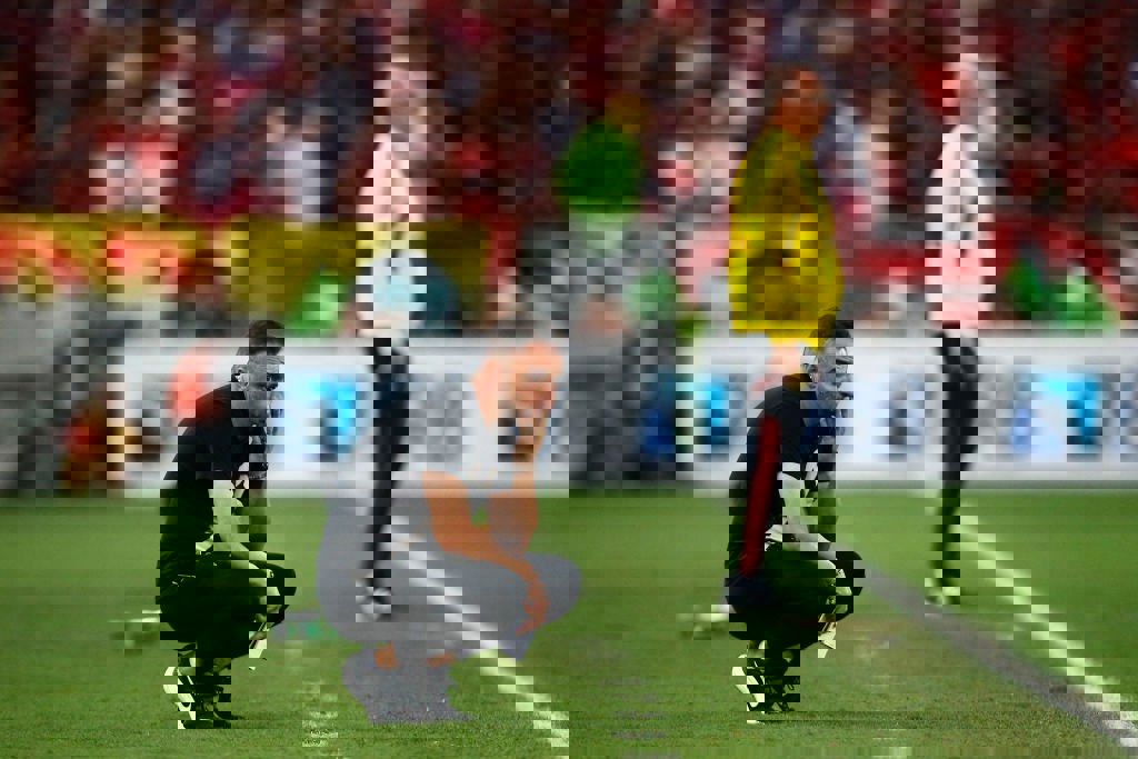 1851279