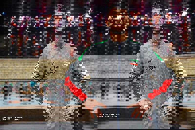 1852023