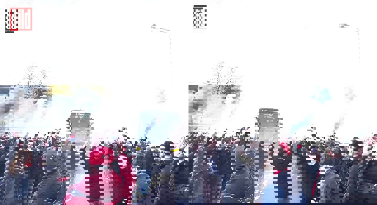 1852041