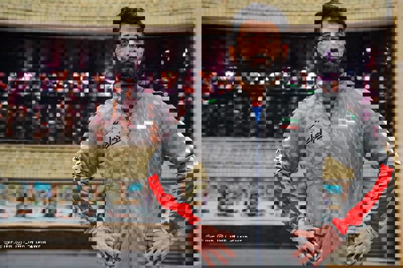 1852025