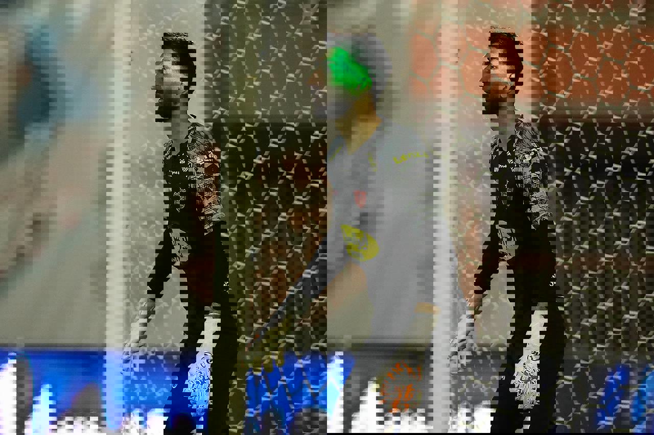 1852203
