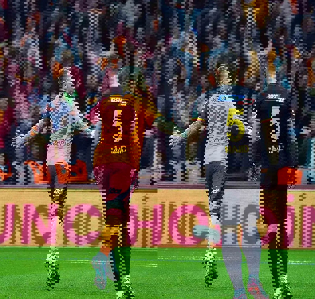 1852311