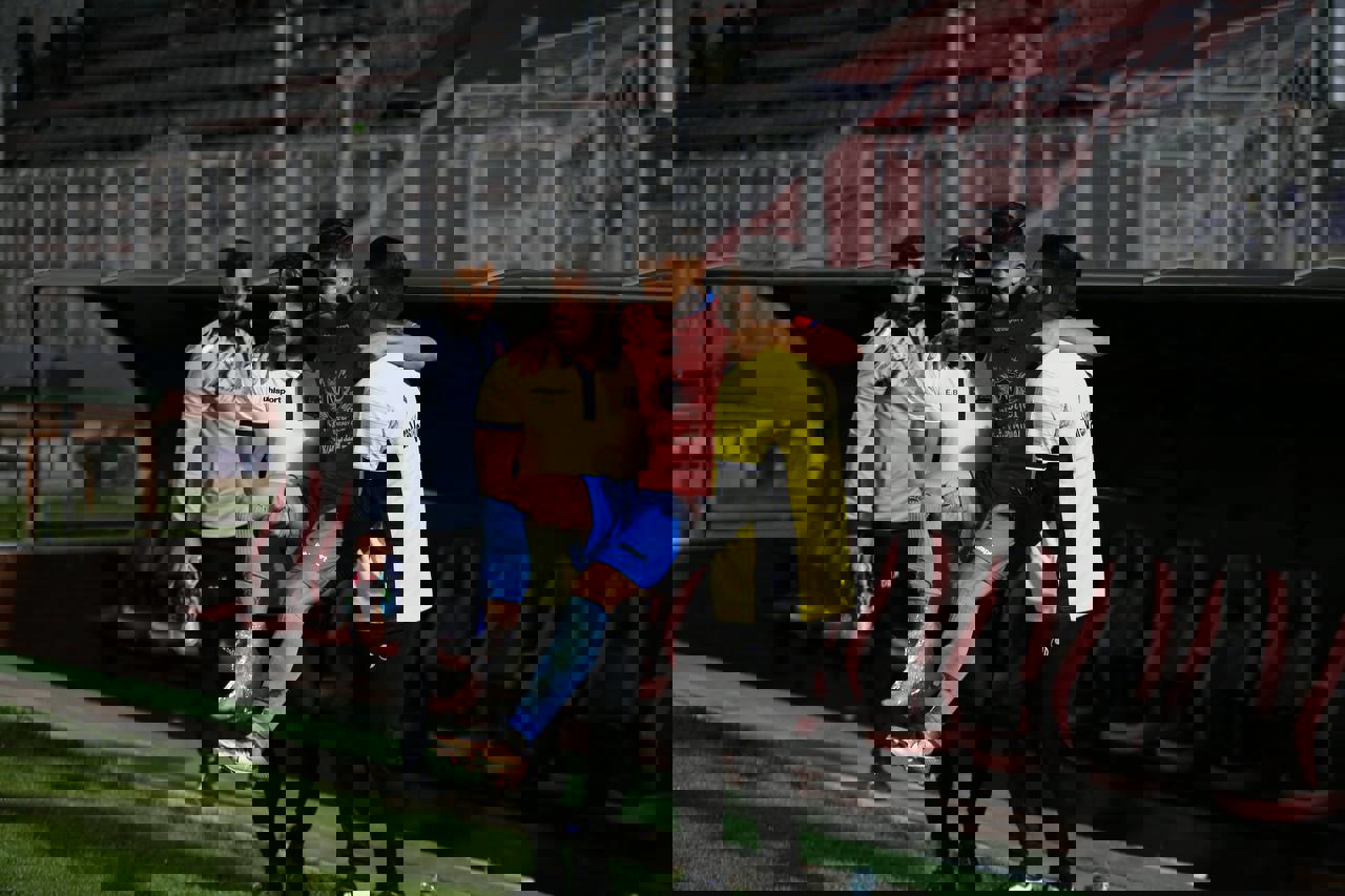 1852418