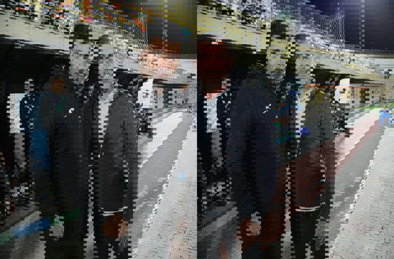 1852657