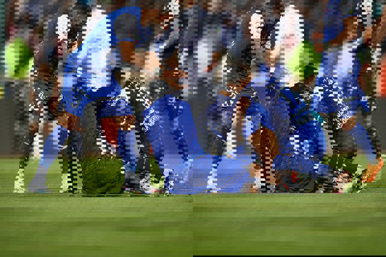 1852779