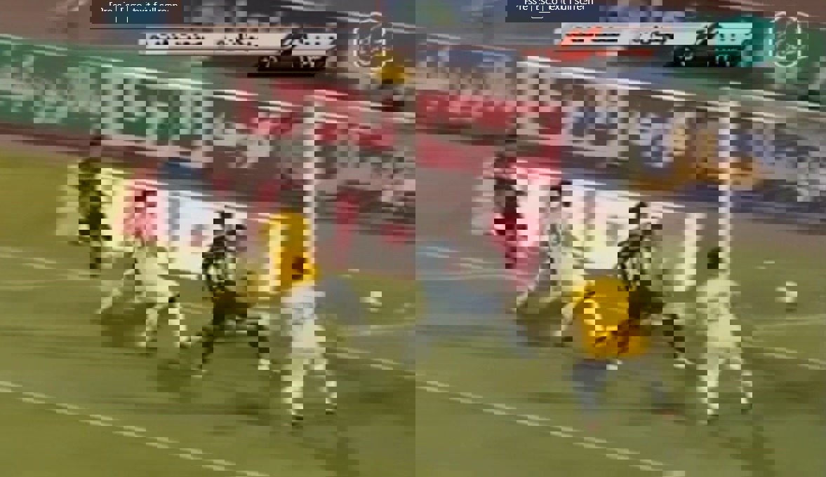 1852913