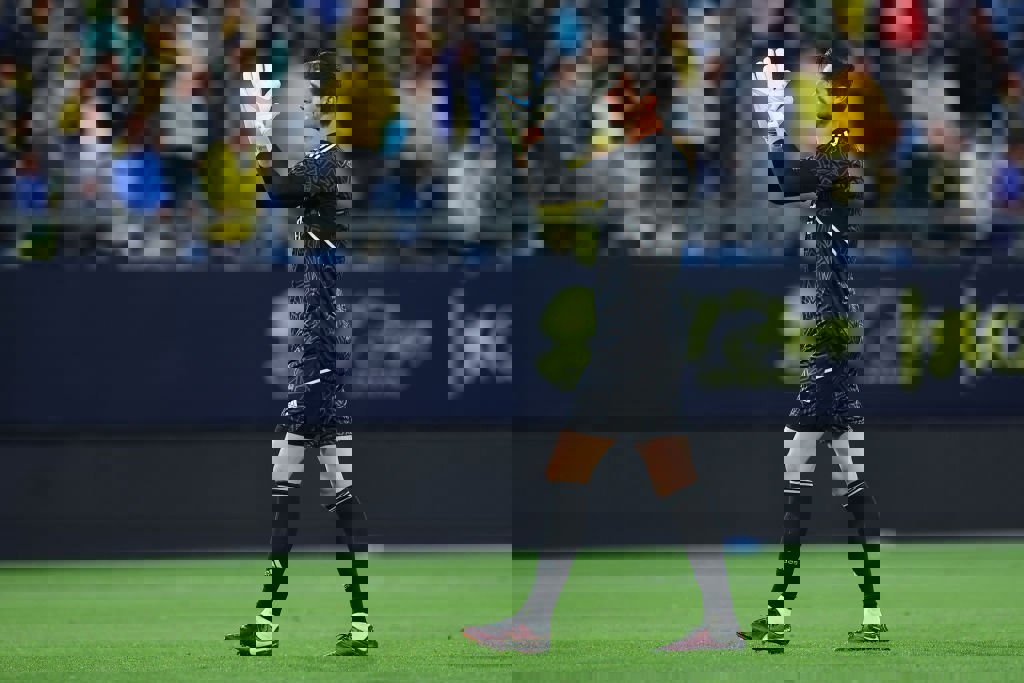 1852867