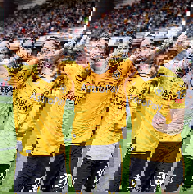 1853050