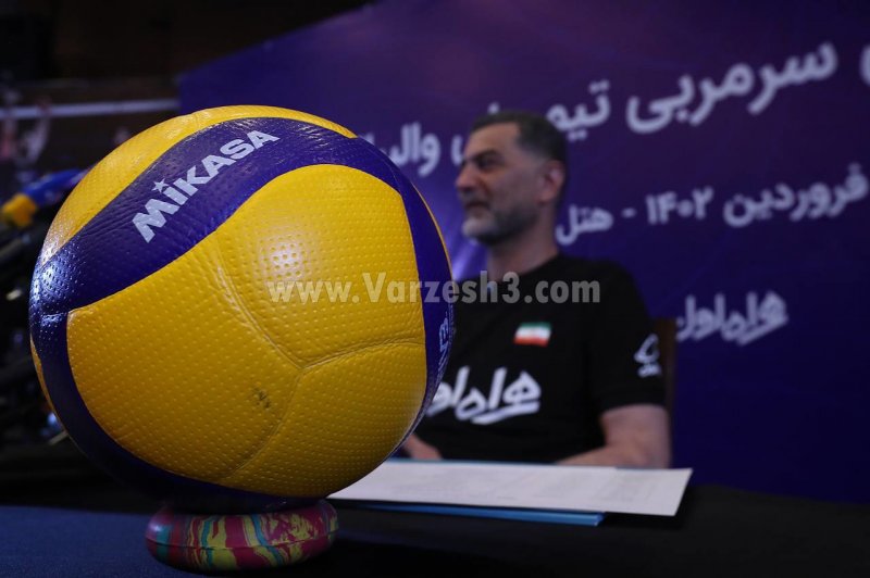 سرمربی تیم ملی والیبال به همه ابهامات پاسخ داد