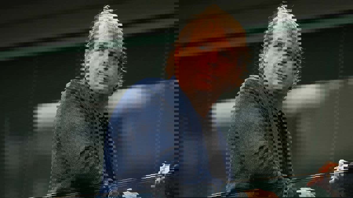 1853557