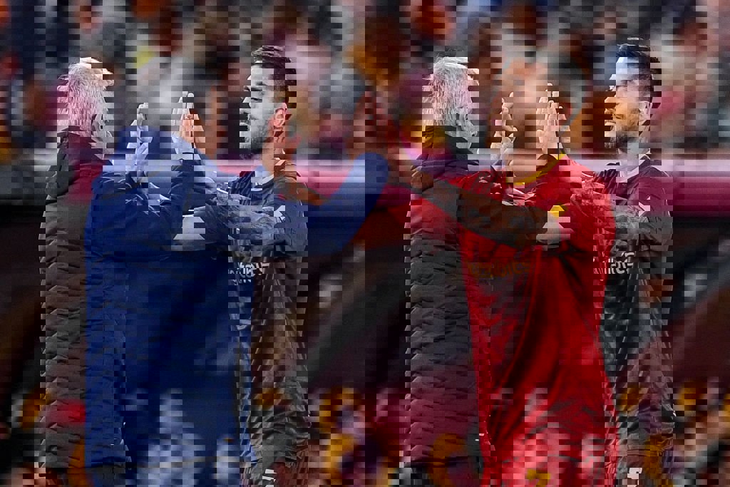 1853272