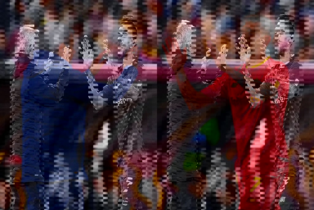 1853252