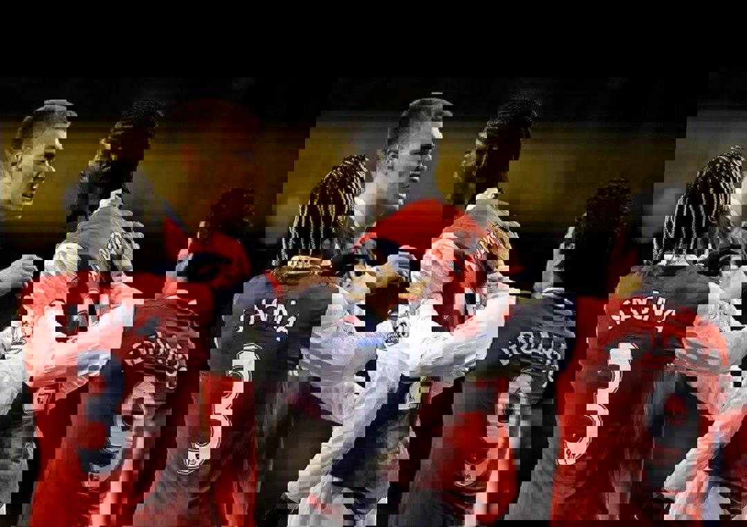 1853429