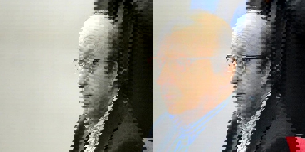 1853627