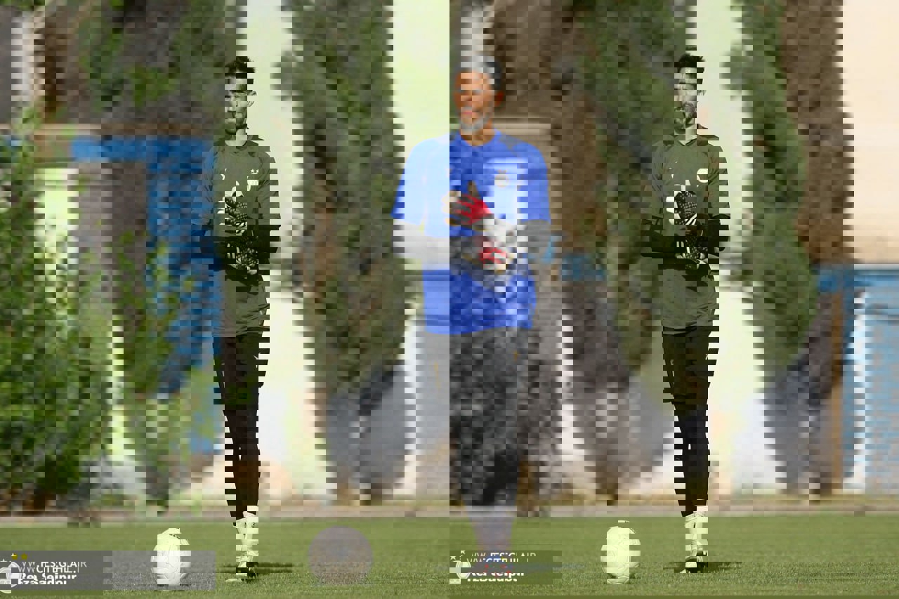 1854608