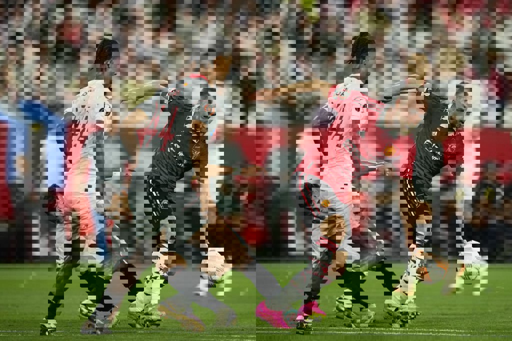 1854777