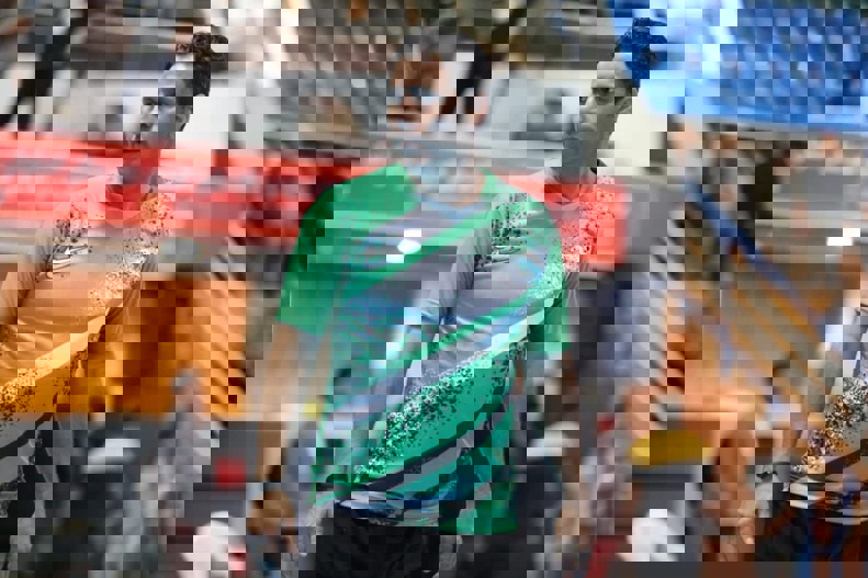 1854963