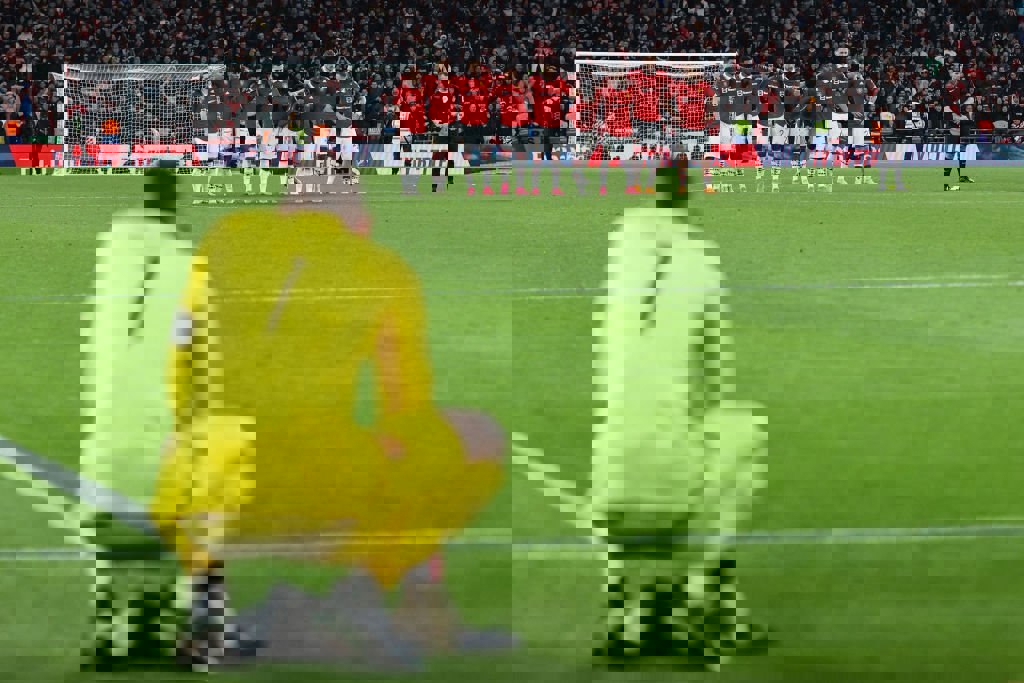 1856158