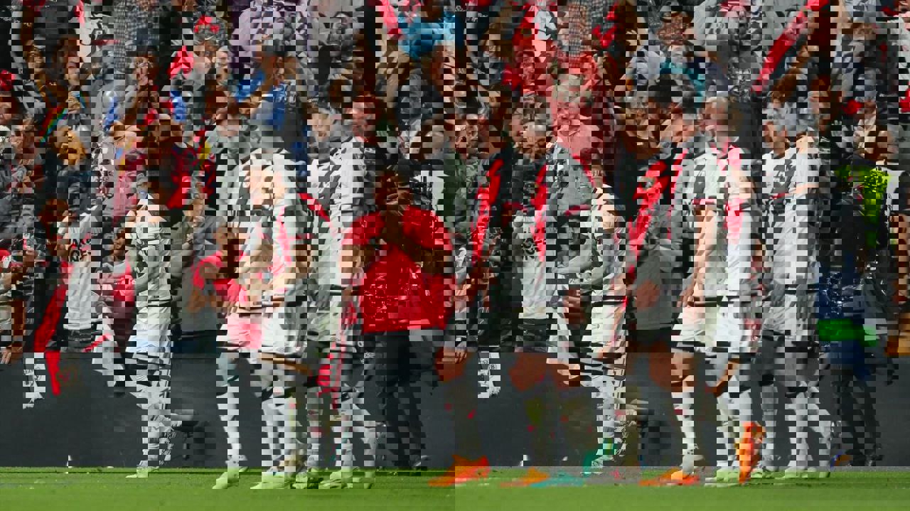 1857786