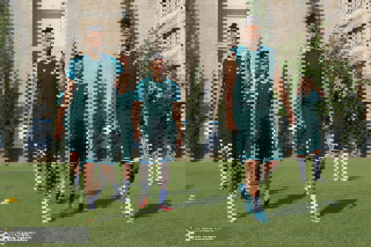 1857885