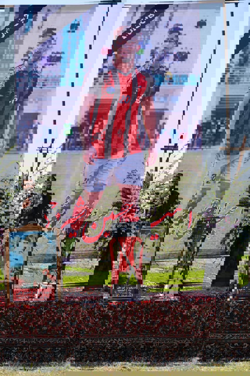 1868168