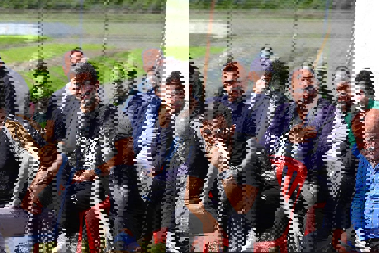 1868159