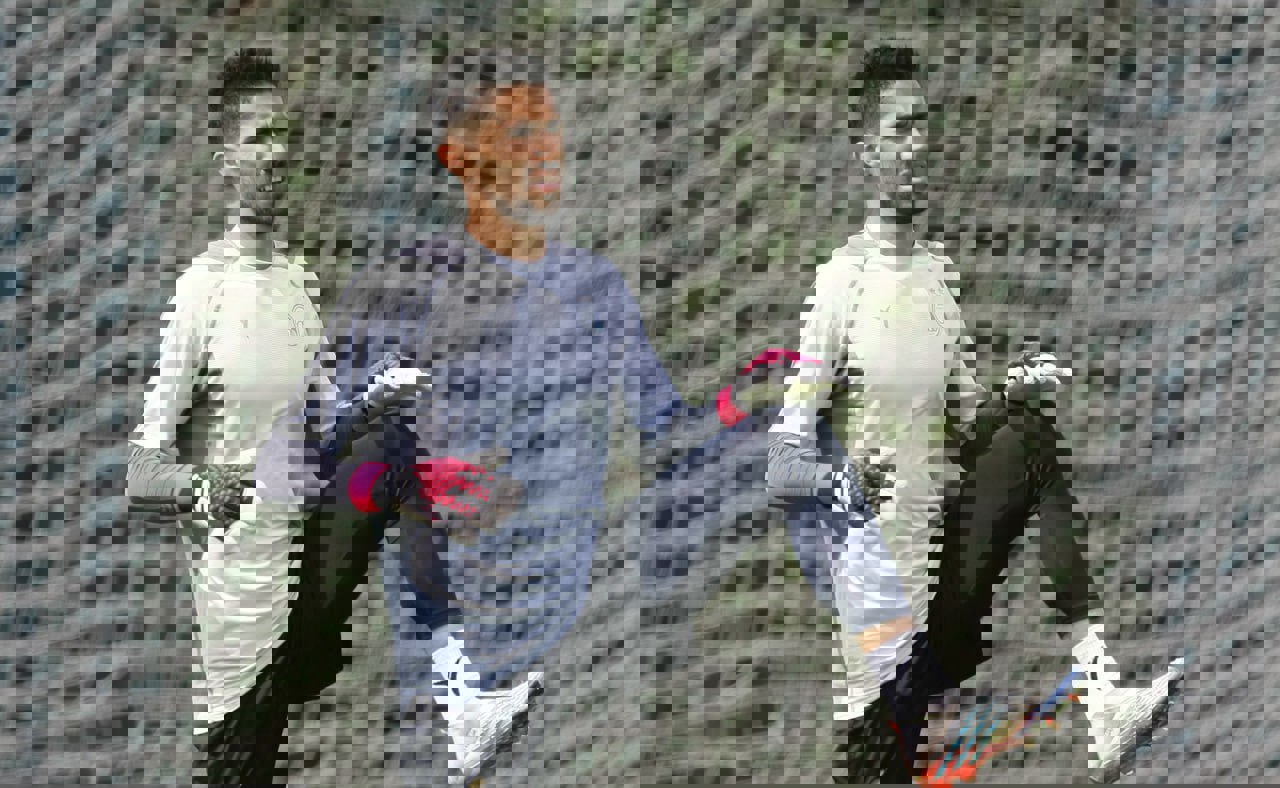 1868149