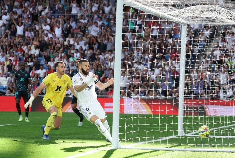 رئال 4-2 آلمریا: خط و نشان بنزما برای سیتی 3