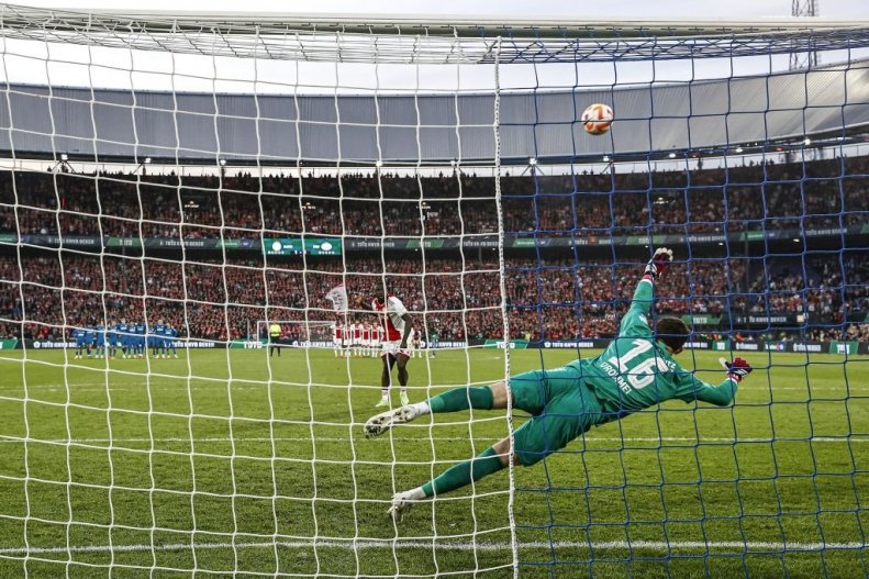 اولین جام نیستلروی: آیندهوون، قهرمان جام حذفی هلند 3