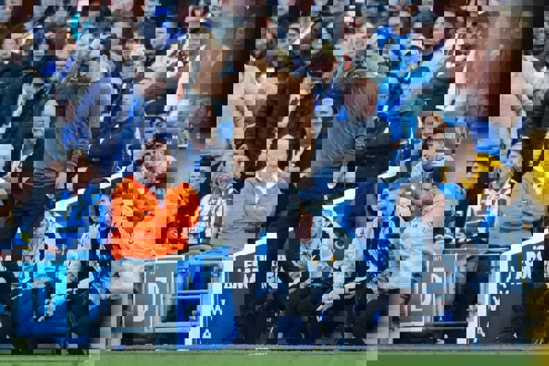 1868879