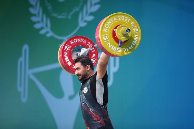 کنار رفتن قهرمان آسیا از تیم وزنهبرداری ایران