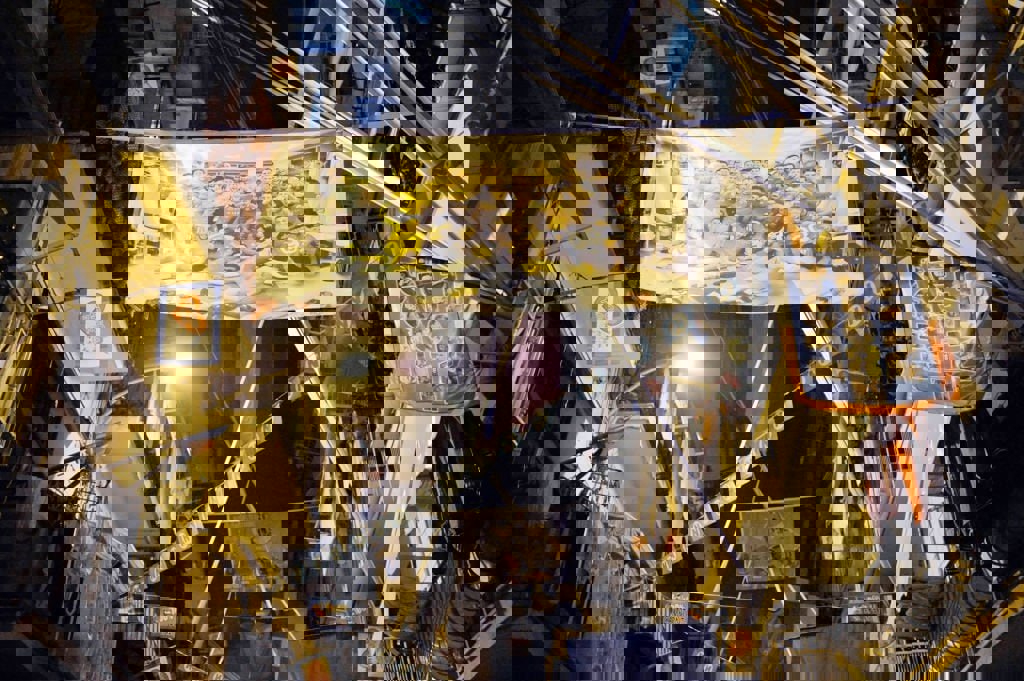 1869076